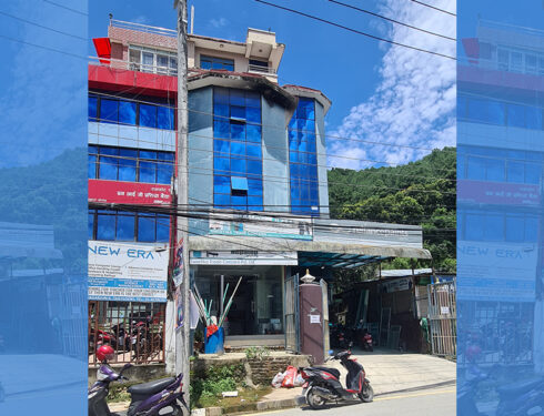 Commercial building for sale